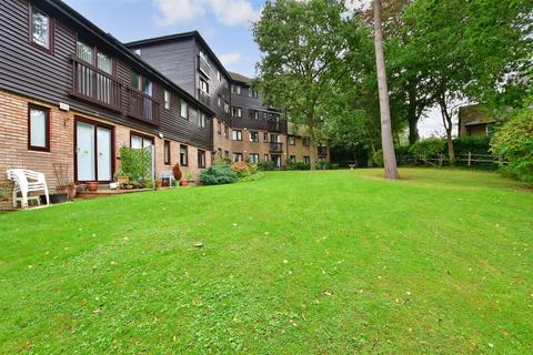 2 bedroom flat for sale, Fairfield Road, East Grinstead, West Sussex