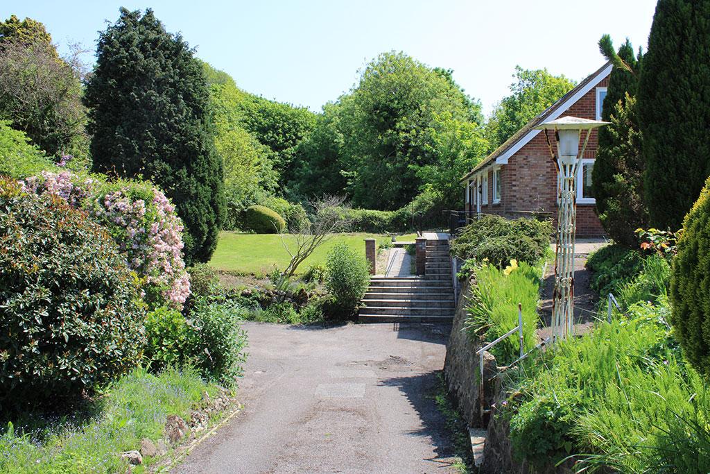 Drive To Garden