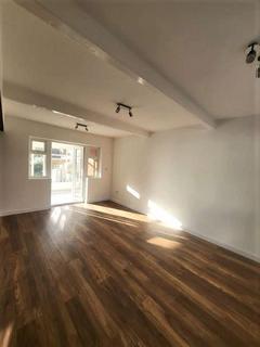 3 bedroom semi-detached house to rent, Clockhouse Avenue, Droylsden, Manchester