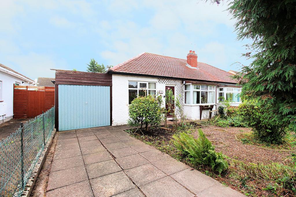 Holmfield Avenue West, Off Braunstone Lane, Leicester 2 bed semi