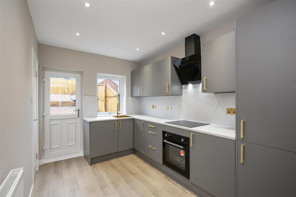 18 Don Road 8.jpg