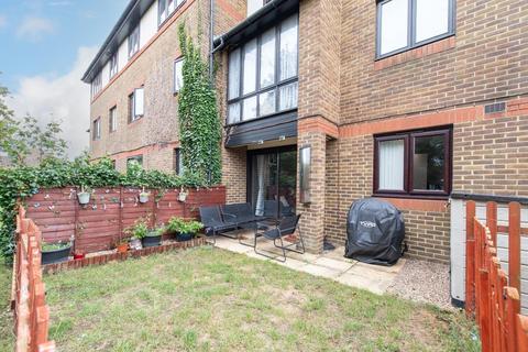 Flat 1, Sycamore Court Morgan Drive, Greenhithe, DA9 9DT