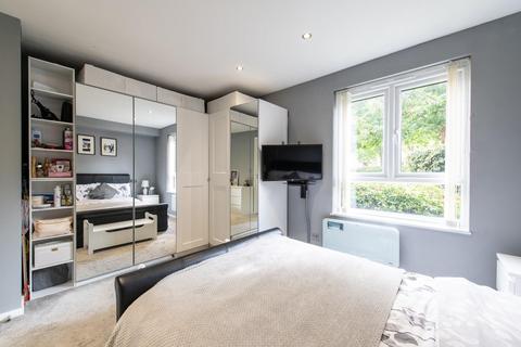 Flat 1, Sycamore Court Morgan Drive, Greenhithe, DA9 9DT