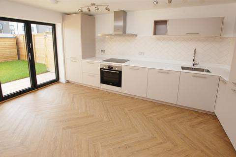 95 Priory Road, Tonbridge, TN9 2BW