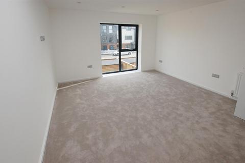 95 Priory Road, Tonbridge, TN9 2BW