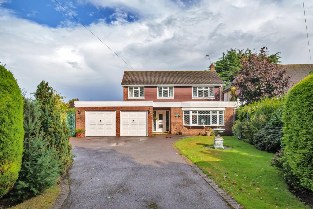 Woodham Park Way, Woodham, KT15 4 bed detached house for sale £1,000,000