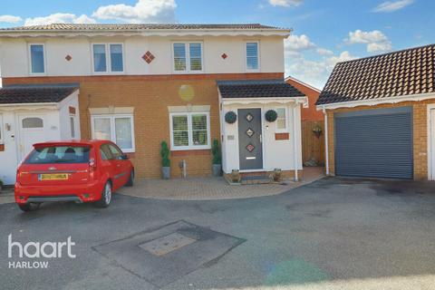 3 bedroom semi-detached house for sale - Challinor, Harlow