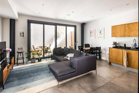 undefined, Davenant Street, Whitechapel, London, E1