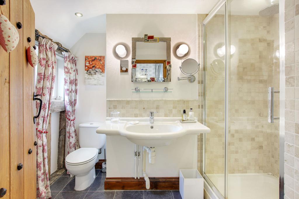 En Suite Shower