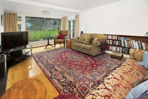 Silver Birch Barton Terrace, Dawlish, EX7 9QH