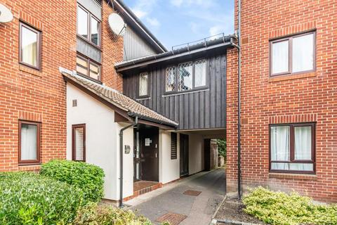 25 Exeter Court, Didcot, OX11 8UH
