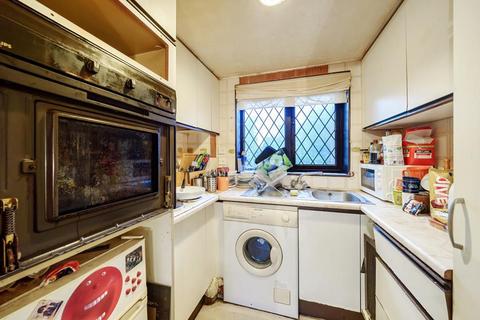 25 Exeter Court, Didcot, OX11 8UH