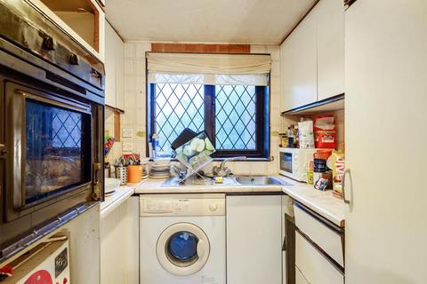 25 Exeter Court, Didcot, OX11 8UH