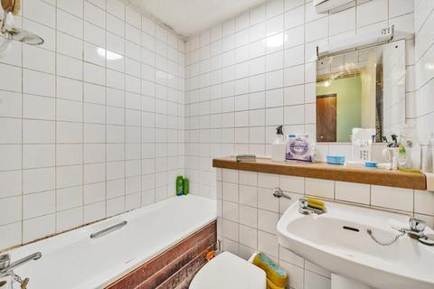 25 Exeter Court, Didcot, OX11 8UH