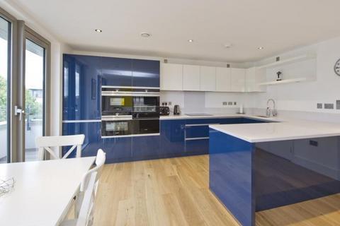 3 bedroom penthouse for sale, Faraday Road, London, W10