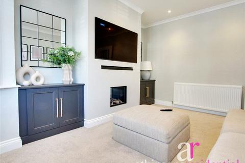 3 bedroom end of terrace house for sale, Tynemouth Drive, Enfield, Middlesex, EN1