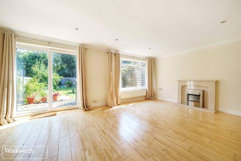 13 Grieg Close, Basingstoke, RG22 4DU