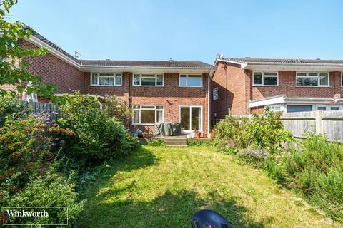13 Grieg Close, Basingstoke, RG22 4DU