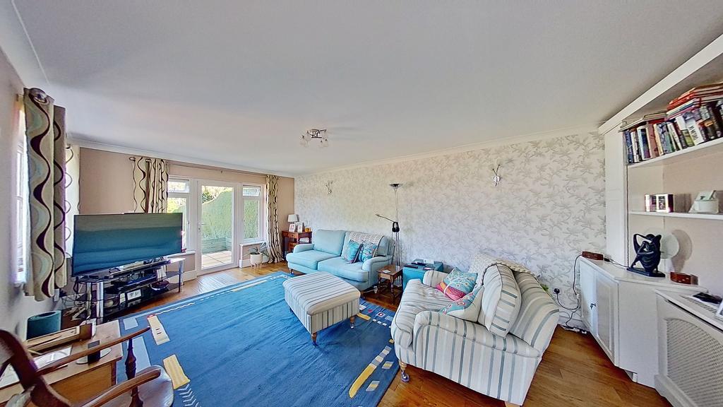 Margate Road, Herne Bay, CT6 7AB 2 bed semidetached bungalow for sale