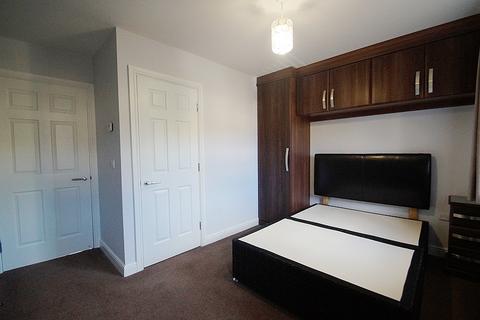 9 Bowler Way, Greenfield, Oldham, OL3 7FQ