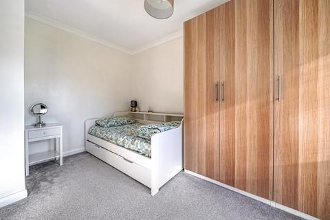 45 Liphook Road, Haslemere, GU27 1NL