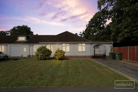 2 bedroom bungalow for sale - Southampton SO18