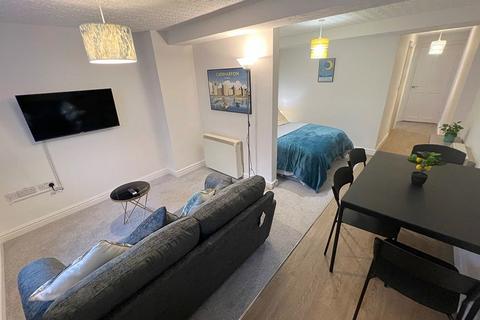 Studio to rent, Pool Street, Caernarfon