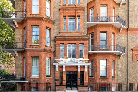 3 bedroom apartment for sale, Cranley Mansion, South Kensington SW7.