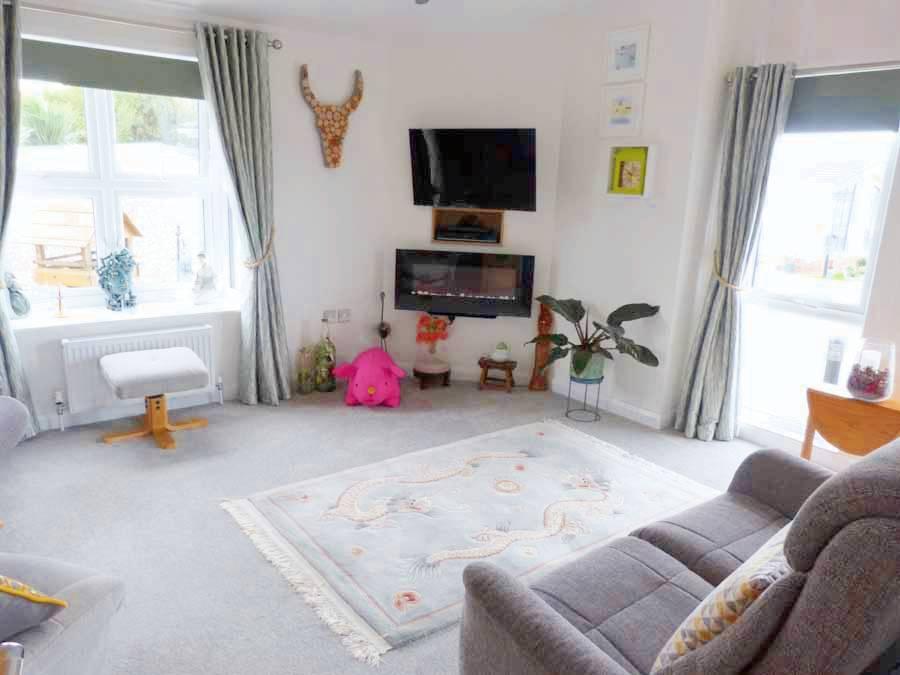 Kew Pennmena, Higher Fraddon TR9 2 bed park home for sale £219,995