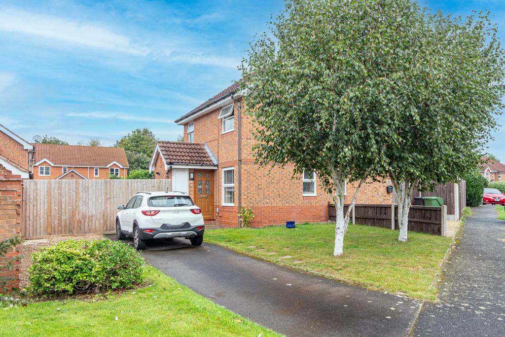 Scaife Road, Bromsgrove, Worcestershire 1 bed semidetached house for