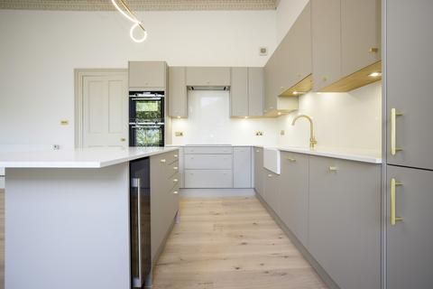 2 bedroom flat for sale - 11/2 Fettes Row, New Town, Edinburgh, EH3 6SE