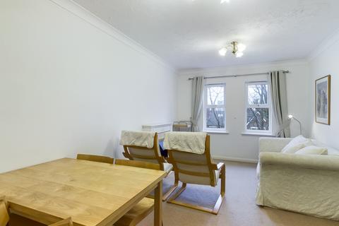 1 bedroom flat for sale, Regent Court, Norn Hill, Basingstoke, RG21