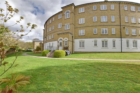 2 bedroom apartment to rent - Gilbert Close, Shooters Hill, London, SE18