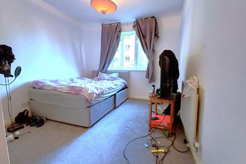 3 bedroom apartment to rent - Glenbuck Road, SURBITON KT6
