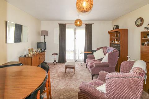 1 bedroom apartment for sale, Farley Court, Church Road East, Farnborough , GU14