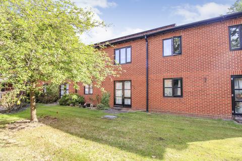 1 bedroom apartment for sale, Farley Court, Church Road East, Farnborough , GU14