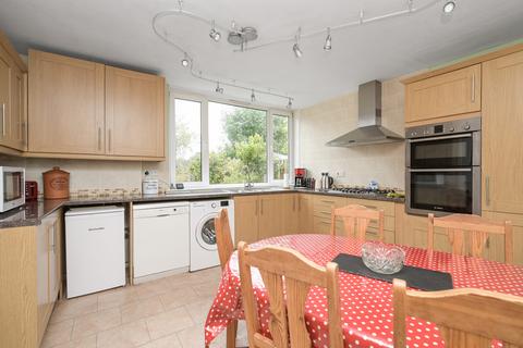 32 Broomieknowe Park, Bonnyrigg, EH19 2JB