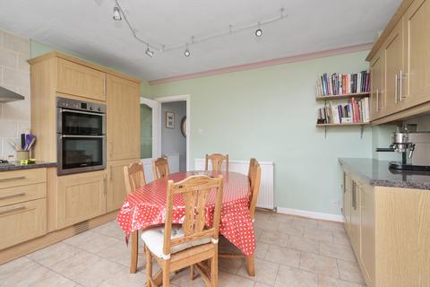 32 Broomieknowe Park, Bonnyrigg, EH19 2JB