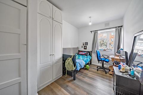 Flat 8, Martin House Wyvil Road, London, SW8 2SZ