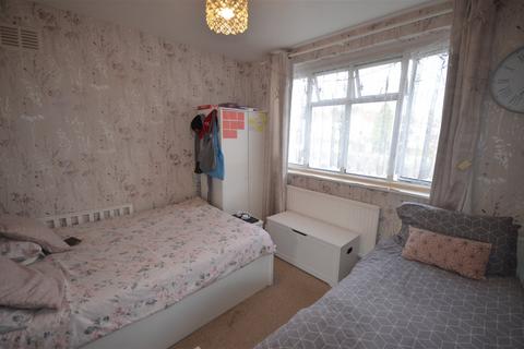 2 bedroom maisonette for sale, Honeypot Lane, Stanmore, HA7 1JQ