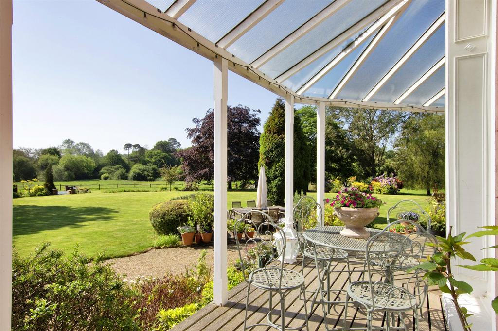 Outdoor Entertaining