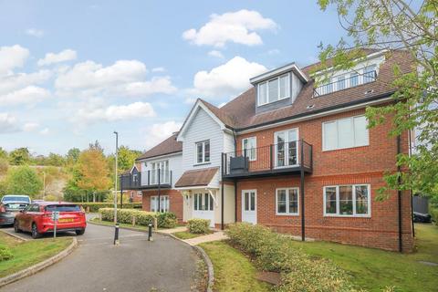 2 bedroom flat for sale, High Wycombe,  Buckinghamshire,  HP13