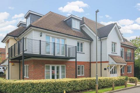 2 bedroom flat for sale, High Wycombe,  Buckinghamshire,  HP13