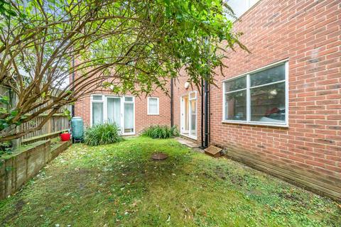 Flat 1, 2a Mulgrave Road, Croydon, CR0 1BL