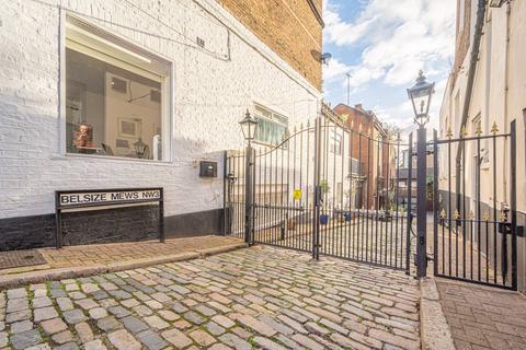 4 bedroom mews to rent, Belsize Mews, Hampstead, London, NW3
