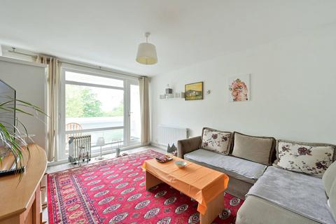 1 bedroom flat for sale - Somborne House, Roehampton, London, SW15