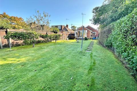 2 bedroom bungalow for sale, Morant Road, Ringwood, Hampshire, BH24
