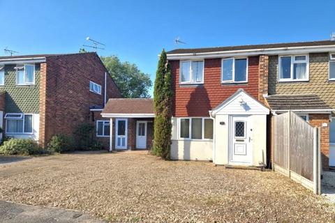 3 bedroom semi-detached house to rent, Winnersh, Wokingham, Berkshire