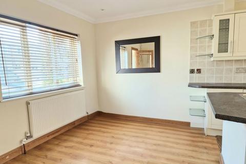 3 bedroom semi-detached house to rent, Winnersh, Wokingham, Berkshire