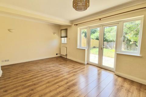 3 bedroom semi-detached house to rent, Winnersh, Wokingham, Berkshire
